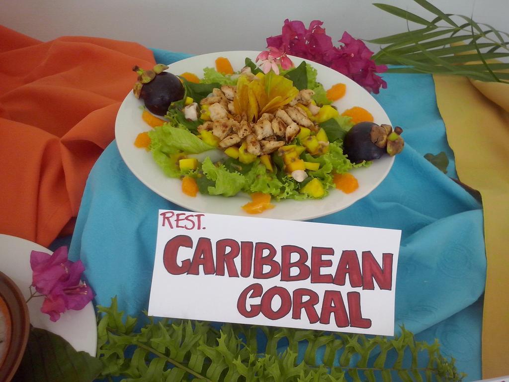 Caribbean Coral Inn Tela Esterno foto