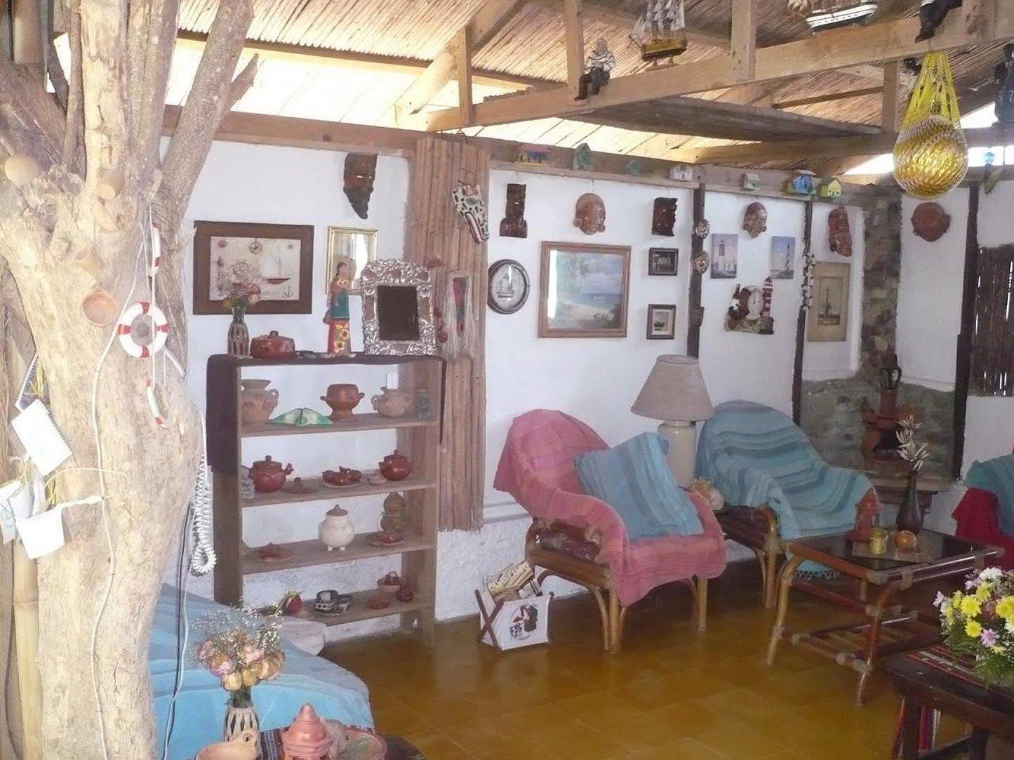 Caribbean Coral Inn Tela Esterno foto